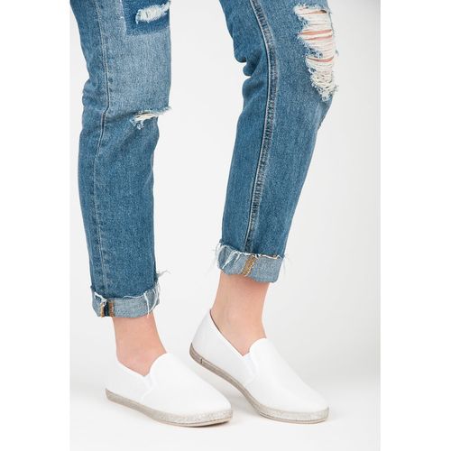 Białe espadryle slip on r.40 na Arena.pl