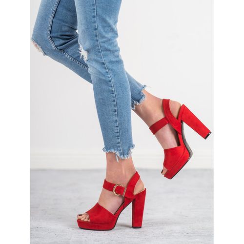 Czerwone Sandałki Na Platformie r.36 na Arena.pl