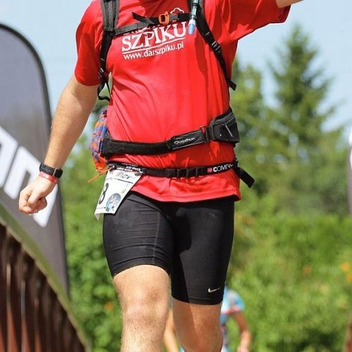 Pasek COMPRESSPORT pas na numer startowy i żele na Arena.pl