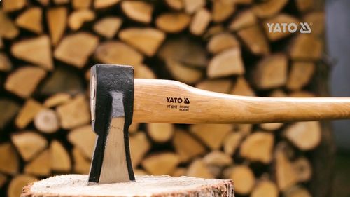 SIEKIERA Z KLINEM 2KG TRZONEK Z HIKORY na Arena.pl