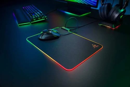 Podkladka pod mysz Razer Firefly V2 na Arena.pl