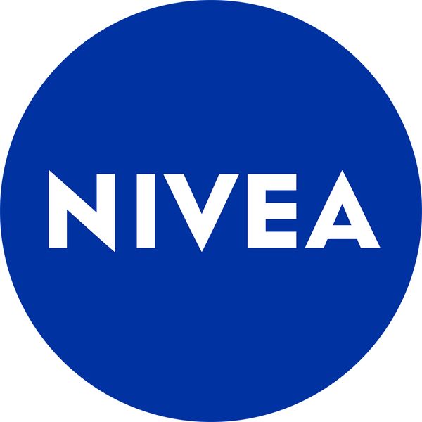 Nivea Protect & Moisture SPF20 Balsam Do Opalania zdjęcie 2