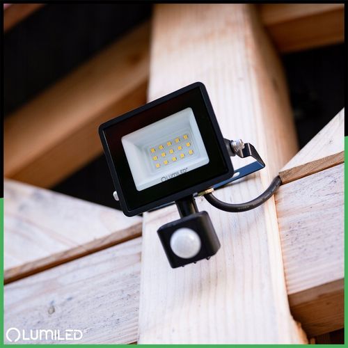 HALOGEN NAŚWIETLACZ LED 10W ZEWNĘTRZNY LAMPA Z CZUJNIKIEM RUCHU na Arena.pl