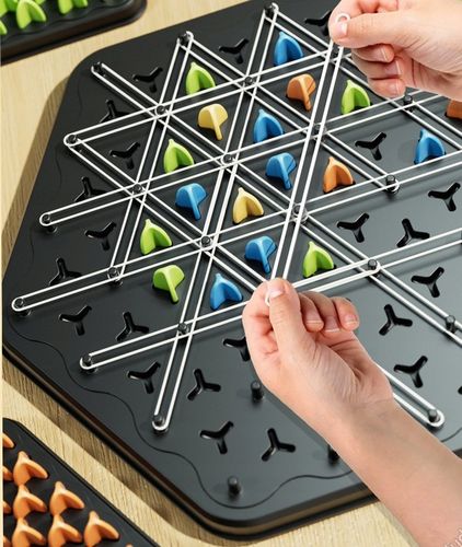 TRIANGLE CHESS BOARD GAME, INTERACTIVE PEGBOARD GAME, DESKTOP BOARD GAMES na Arena.pl