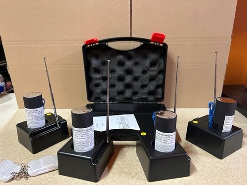 SCENICZNA FONTANNA ISKIER BEZZAPACHOWA XT1038 NO SMELL 30sek/2m 1szt na Arena.pl