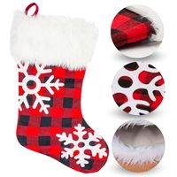 Skarpeta świątecza w kratę prezenty zawieszka kominek dekoracja na choinkę