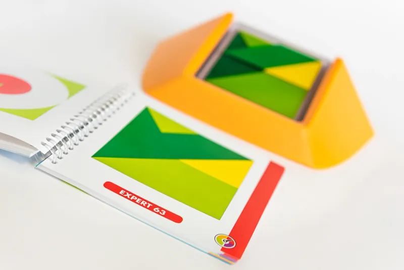 Smart Games. Colour Code (wersja angielska) zdjęcie 11