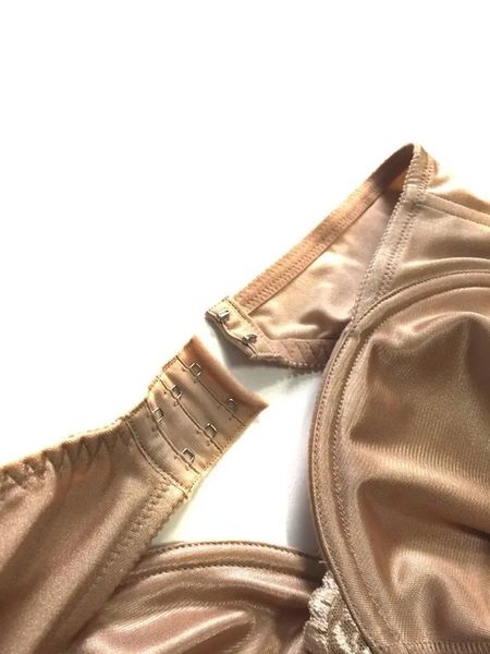 Biustonosz minimizer Triumph Ladyform Soft W X 75G zdjęcie 4