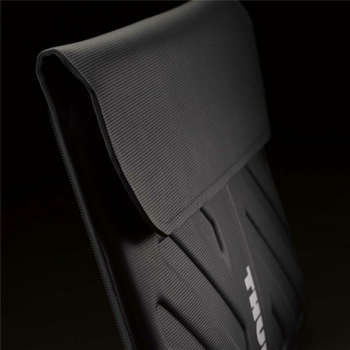 THULE Gauntlet Etui MacBook Air 11" czarne na Arena.pl