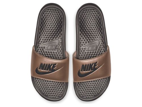 Klapki damskie NIKE BENASSI JUST DO IT 43 na Arena.pl