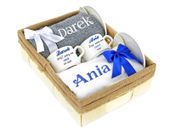 Prezent dla PARY MŁODEJ na Ślub Rocznicę + HAFT Filiżanki Ręczniki