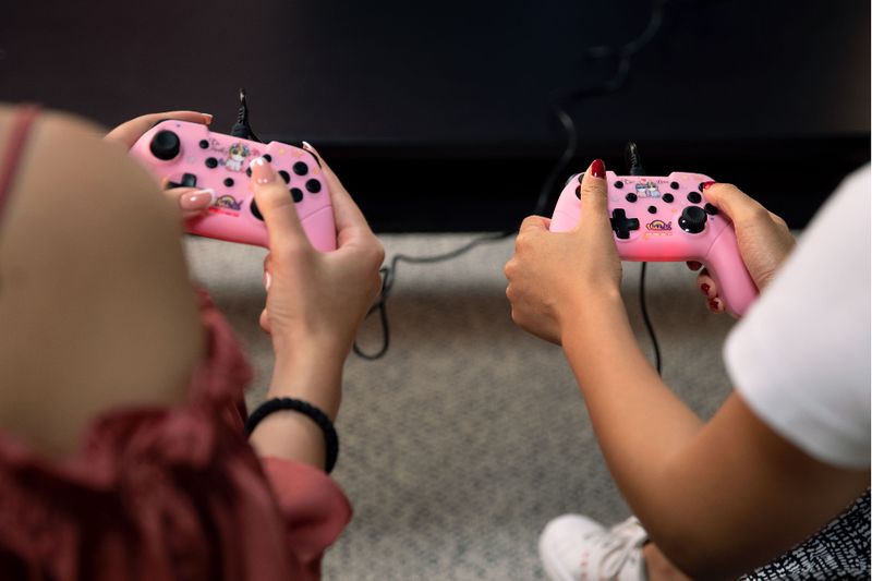 Gamepad Kontroler Konix Unik Be Love Controller do Nintendo Switch / PC zdjęcie 11