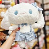 Maskotka pluszak stojąca Cinnamoroll w sukience 45 cm