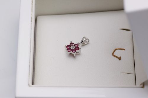 Wisiorek Staviori WBD1169 na Arena.pl