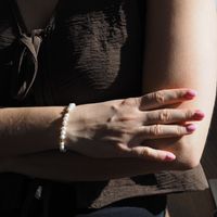 Bransoletka - Perły białe, hematyt złoty i srebro złocone