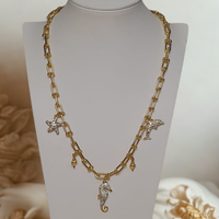 naszyjnik z kolekcji oceanique z morskimi zawieszkami, zdobionymi