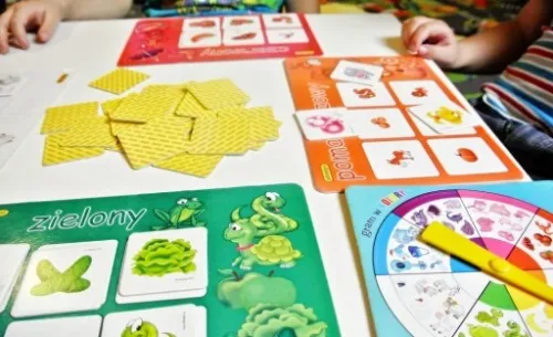 GRA EDUKACYJNA dla 4 Latka Gram w Kolory ZABAWA na Arena.pl