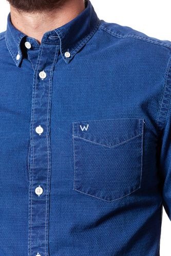 WRANGLER LS 1PKT BUTTON DOWN LIGHT INDIGO W5883T42E M na Arena.pl