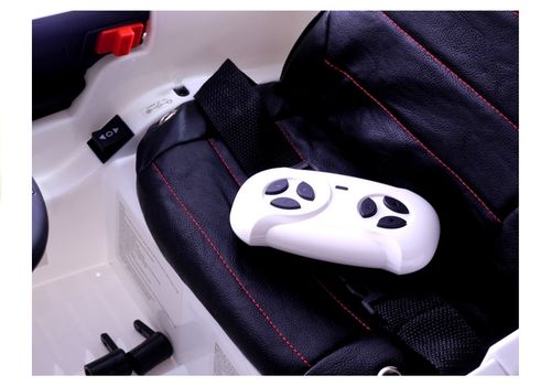 AUTO NA AKUMULATOR BBH-958 Biały na Arena.pl