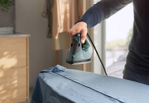 Żelazko Parowe ELECTROLUX Care 500 E5SI2-6OG 2400W Anti Calc na Arena.pl