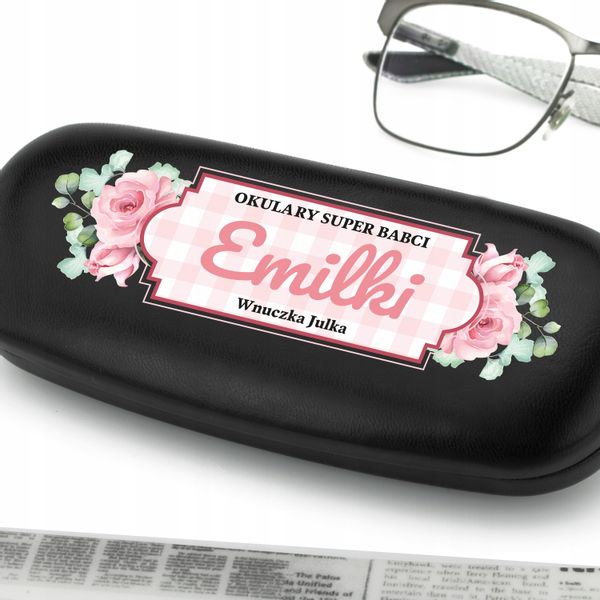 Czarne etui z kolorowym nadrukiem imienia dla babci dziadka wybór wzorów zdjęcie 3