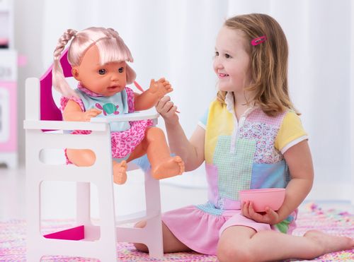 Interaktywna Lalka w Nosidełku na Arena.pl