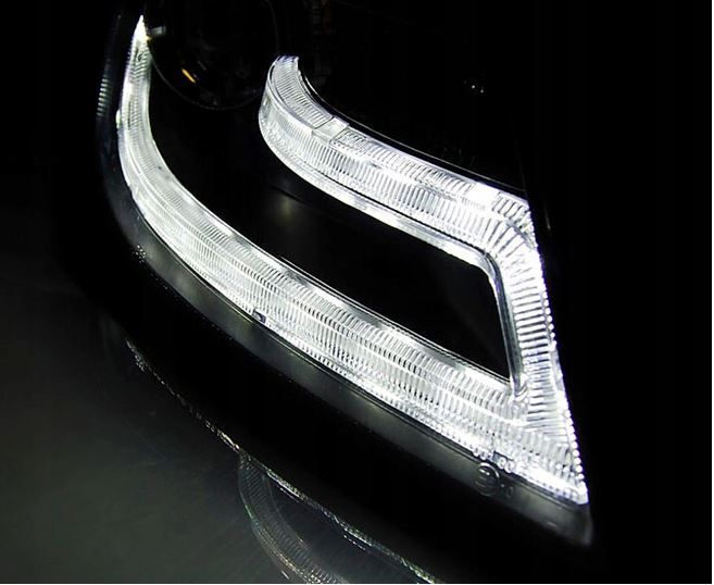 LAMPY Reflektory  AUDI A4 B8 OD 2008 DO 2011 XENONDO DO JAZDY DZIENNEJ DRL zdjęcie 3