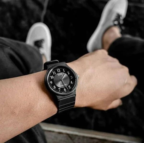 Zegarek Casio MQ-24-1B3 + BOX zdjęcie 2