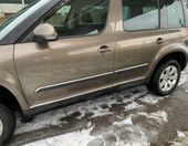 Skoda Yeti - Listwy CHROM BOCZNE na DRZWI