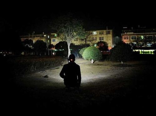 latarka czołowa 5 x led t6 cree na Arena.pl