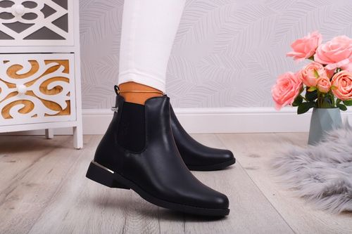 CZARNE BOTKI DAMSKIE SZTYBLETY PŁASKIE SKÓRA na Arena.pl