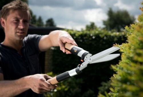 FISKARS NOŻYCE SEKATOR NOŻYCOWY DO ZYWOPŁOTU GAŁĘZI KRZEWÓW HS21 na Arena.pl