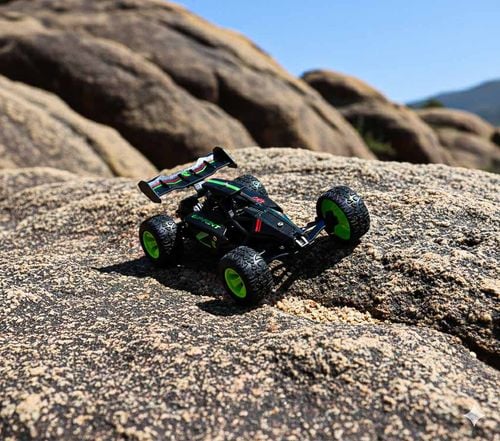 POTĘŻNY POJAZD TERENOWY STEROWANY na Arena.pl