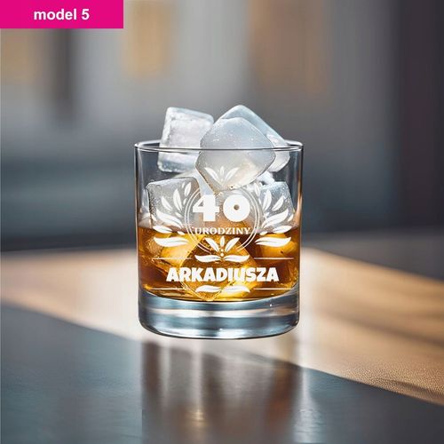 Prezent na 30 40 50 Urodziny Szklanki do Whisky z Personalizowanym Grawerem na Arena.pl