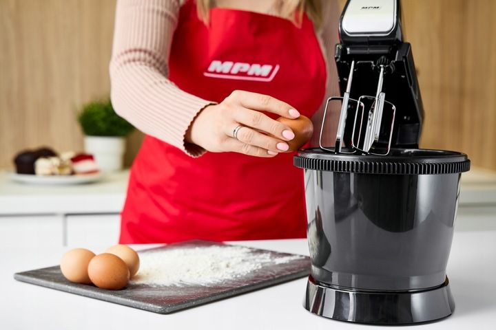 Mikser ręczny 2 misy obrotowe zestaw czarny MPM MMR-22Z/C 750W zdjęcie 6