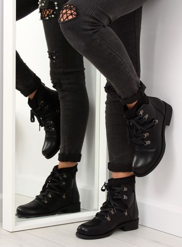 Botki traperki czarne HQ8775 BLACK - 41 na Arena.pl