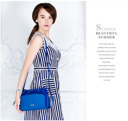 Modna torebka do ręki Niebieska na Arena.pl