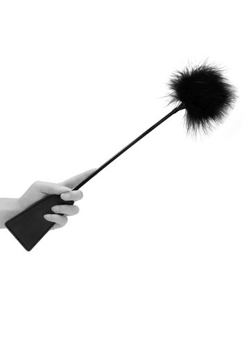 Crop with Feather Tickler na Arena.pl