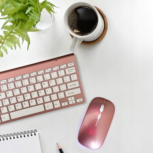 Klawiatura bezprzewodowa rose gold do komputera QWERTY różowa mała bez num na Arena.pl