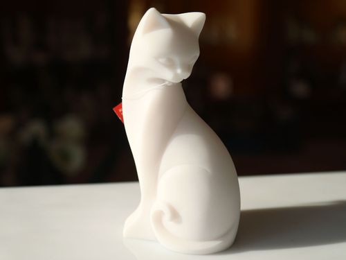 Kot - alabaster grecki na Arena.pl