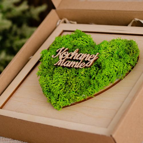 Prezent Na Dzień Matki Serce Wykończone Chrobotkiem W Pudełku na Arena.pl