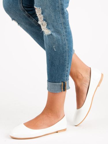 LAKIEROWANE BALERINY Rozmiar - 40 na Arena.pl