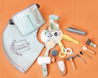 Drewniany zestaw fryzjerski salon suszarka peleryna prostownica barber W084