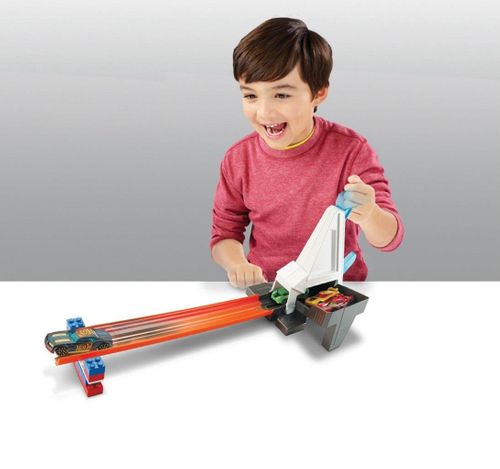 HOT WHEELS TOR DO ROZBUDOWY + AUTKO na Arena.pl