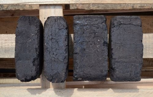 Brykiet TORFOWY WĘGIEL 20 kg TANI OPAŁ Kostki na Arena.pl