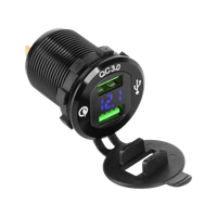 Ładowarka samochodowa do montażu USB z Quick Charge i miernikiem napięcia