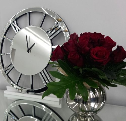 Srebrny wazon ze stali osłonka na Arena.pl