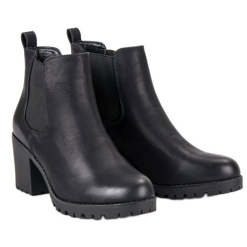 Sztyblety na platformie r.37 na Arena.pl