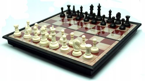 SZACHY MAGNETYCZNE + KARTY DO GRY 2 TALIE ZESTAW ROZRYWKOWY na Arena.pl