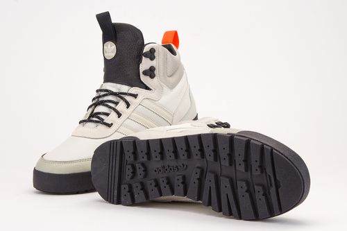 ADIDAS BAARA BOOTS > EE5526 - R. 44 na Arena.pl